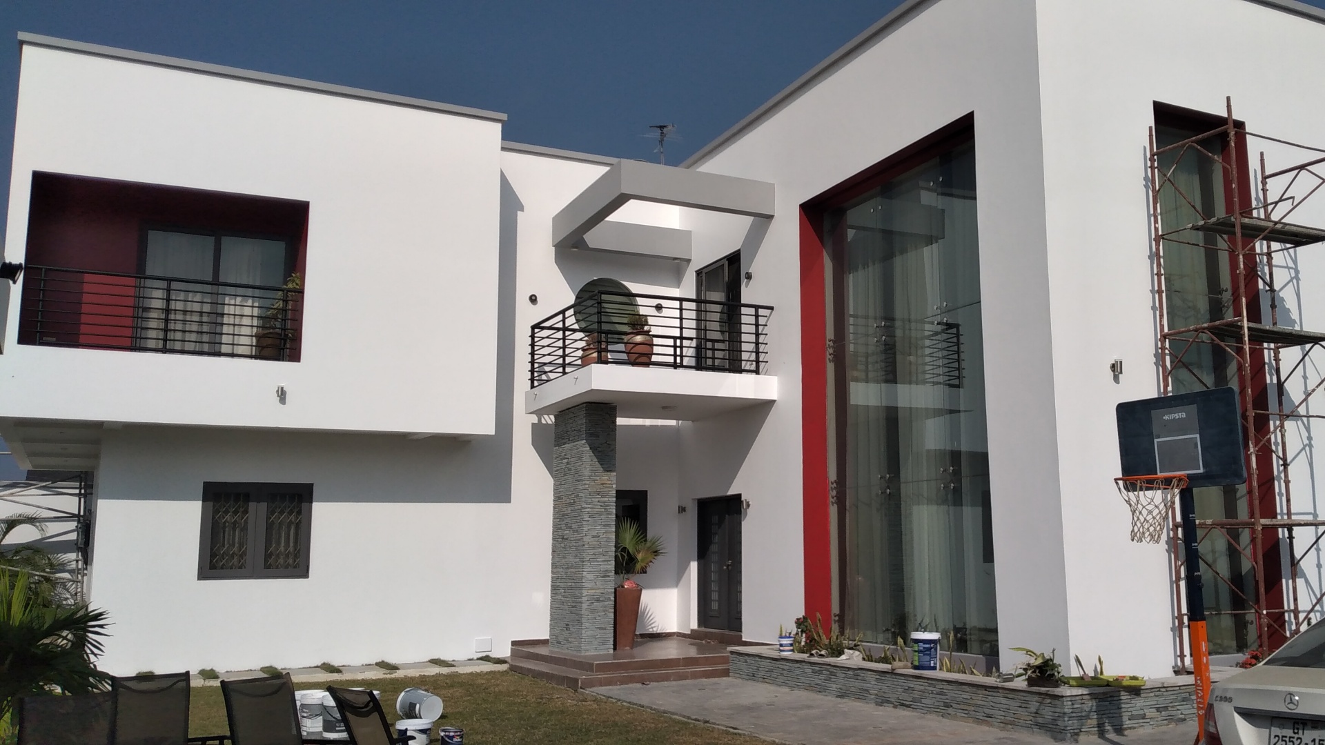 Painting works at Airport Hills